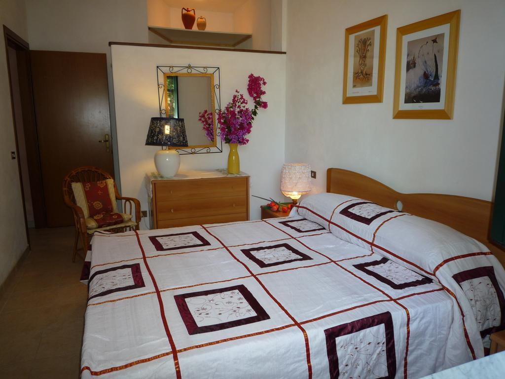 Villa Panthea Capo Vaticano Camera foto