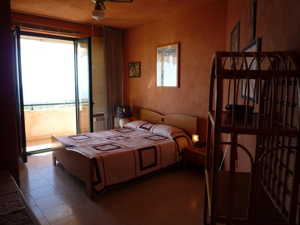 Villa Panthea Capo Vaticano Camera foto